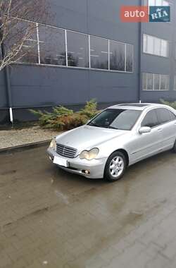 Mercedes-Benz C-Class  2001