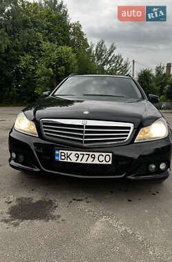 Mercedes-Benz C-Class 2011