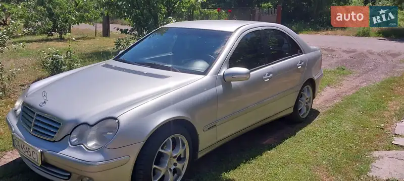 Mercedes-Benz C-Class