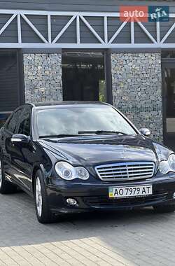Mercedes-Benz C-Class  2006