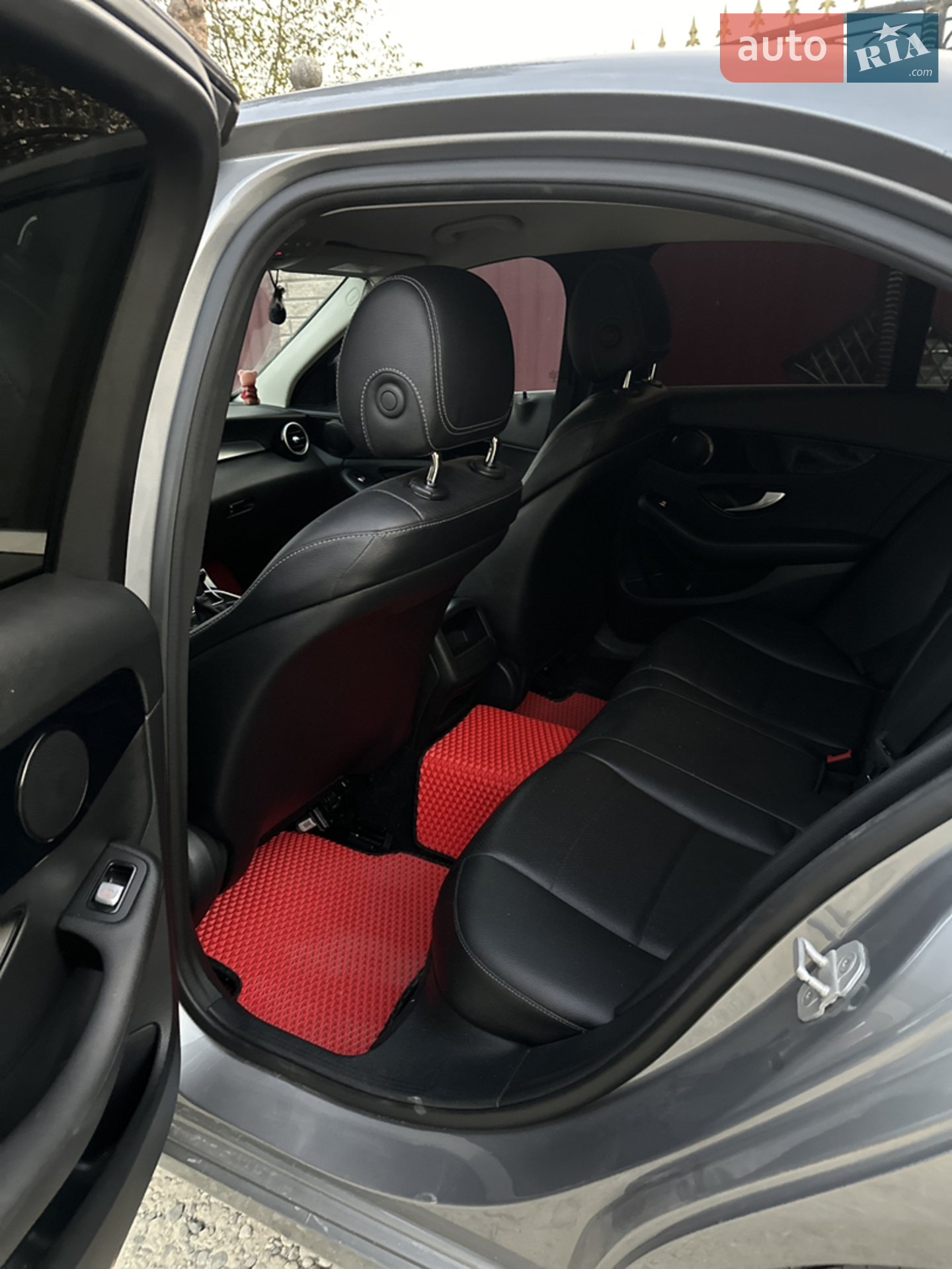 Mercedes-Benz C Class 2015 VIN WDD2050361R075712 фото оголошення 6 з 23