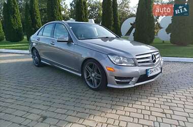 Mercedes-Benz C-Class 2011