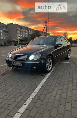 Mercedes-Benz C-Class  2005