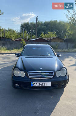 Mercedes-Benz C-Class  2004