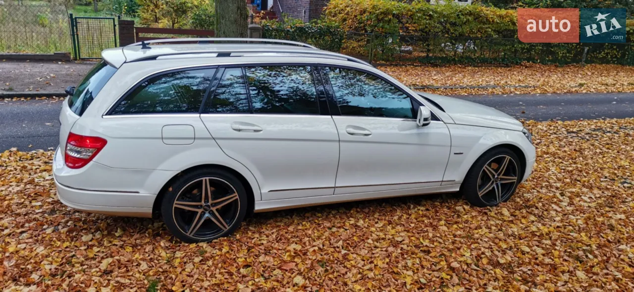 2010 Mercedes-Benz C-klasse - мініатюра 3