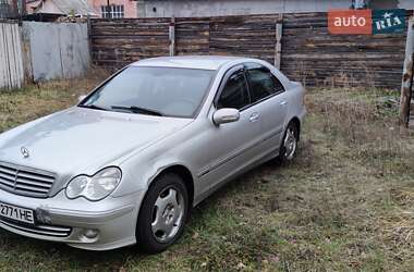 Mercedes-Benz C-Class 2005