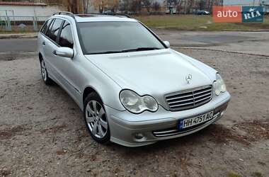 Mercedes-Benz C-Class  2004