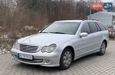 Mercedes-Benz C-Class  2005