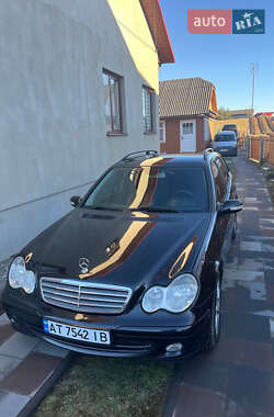 Mercedes-Benz C-Class 2005