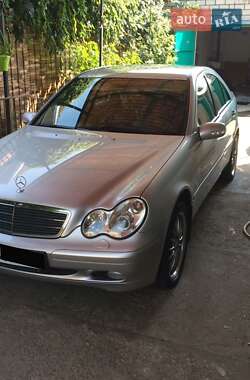 Mercedes-Benz C-Class  2004