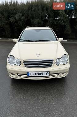 Mercedes-Benz C-Class 2005