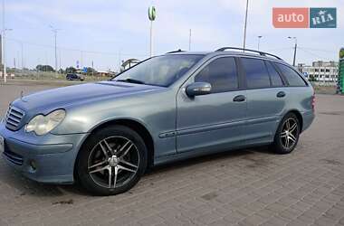 Mercedes-Benz C-Class  2004