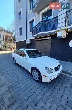 Mercedes-Benz C-Class 2004