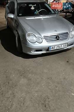 Mercedes-Benz C-Class  2001
