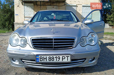 Mercedes-Benz C-Class  2005