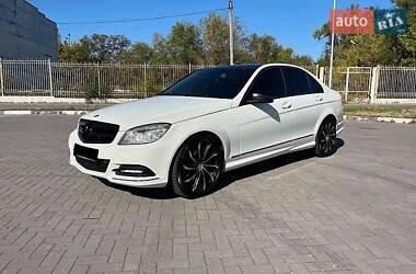 Mercedes-Benz C-Class  2011