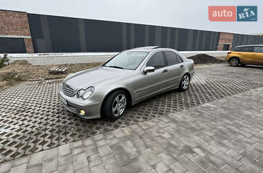 Mercedes-Benz C-Class  2004