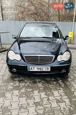 Mercedes-Benz C-Class  2004