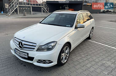 Mercedes-Benz C-Class  2011