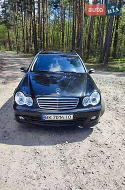 Mercedes-Benz C-Class 2004