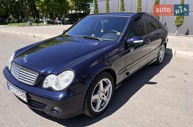 Mercedes-Benz C-Class  2004