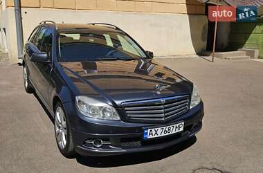 Mercedes-Benz C-Class  2010