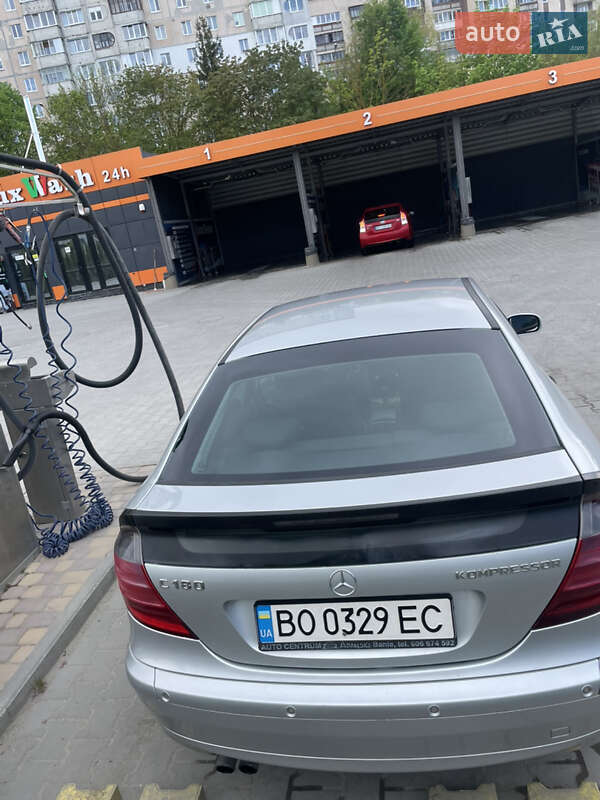 Купе Mercedes-Benz C-Class