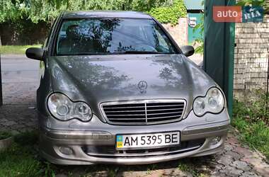 Mercedes-Benz C-Class  2004