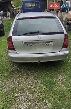 Mercedes-Benz C-Class  2001