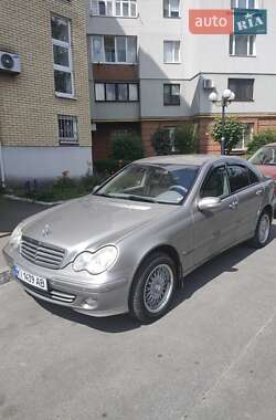 Mercedes-Benz C-Class  2005