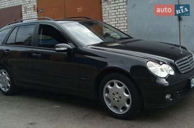 Mercedes-Benz C-Class  2004