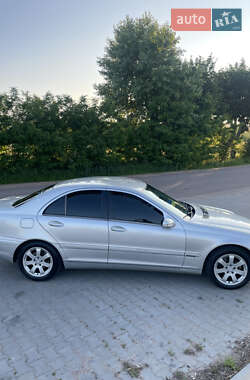 Mercedes-Benz C-Class  2002