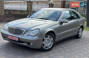 Mercedes-Benz C-Class  2005