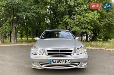 Mercedes-Benz C-Class  2004