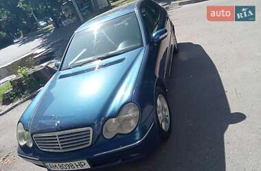 Mercedes-Benz C-Class  2001