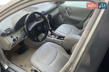 Mercedes-Benz C-Class  2004