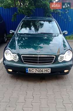 Mercedes-Benz C-Class  2004