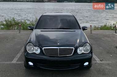 Mercedes-Benz C-Class 2004