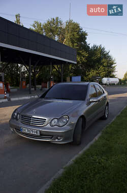 Mercedes-Benz C-Class  2005