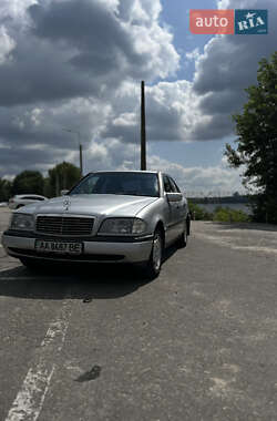 Mercedes-Benz C-Class  1995