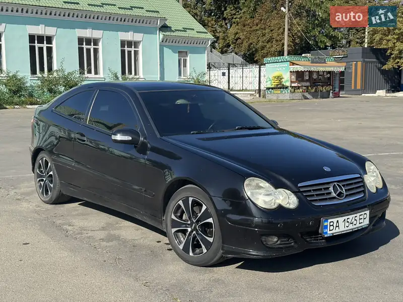 Mercedes-Benz C-Class 2005