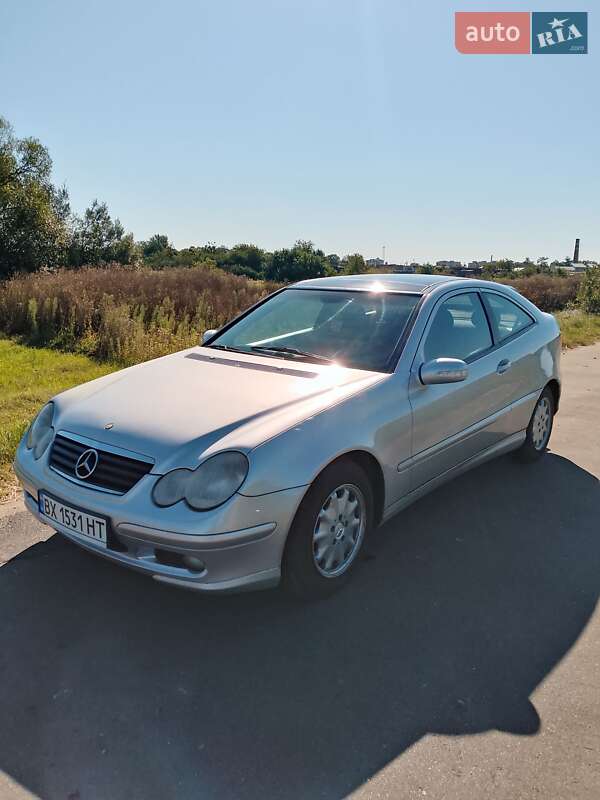 Купе Mercedes-Benz C-Class