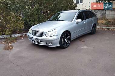 Mercedes-Benz C-Class 2004