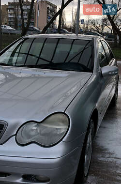 Mercedes-Benz C-Class  2003