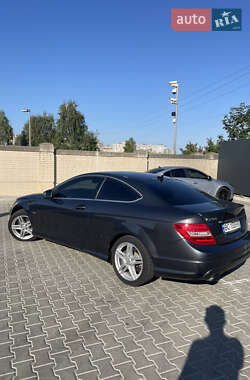 Mercedes-Benz C-Class  2011