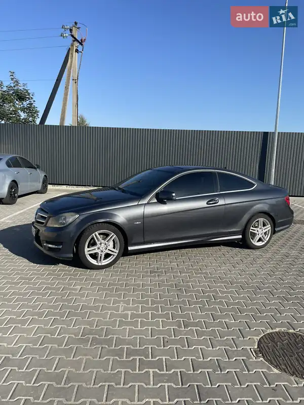 Mercedes-Benz C-Class