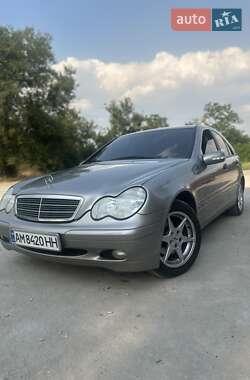 Mercedes-Benz C-Class 2003