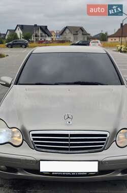 Mercedes-Benz C-Class 2003