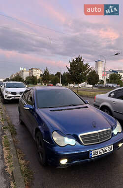 Mercedes-Benz C-Class  2003