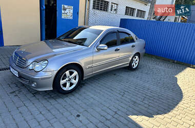 Mercedes-Benz C-Class  2004